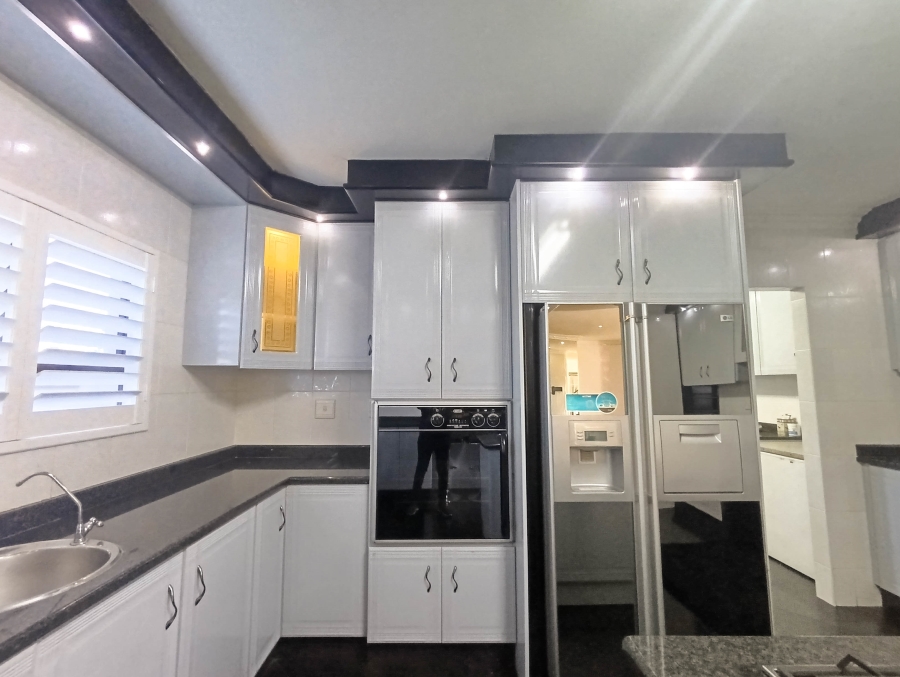 5 Bedroom Property for Sale in Somerset Park KwaZulu-Natal