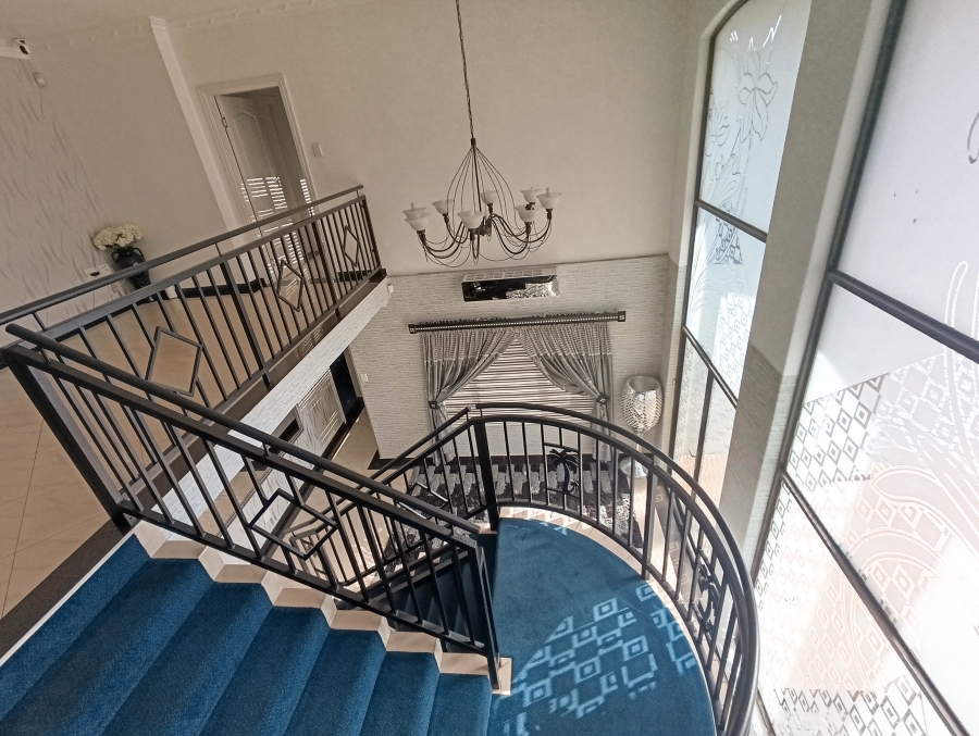 5 Bedroom Property for Sale in Somerset Park KwaZulu-Natal