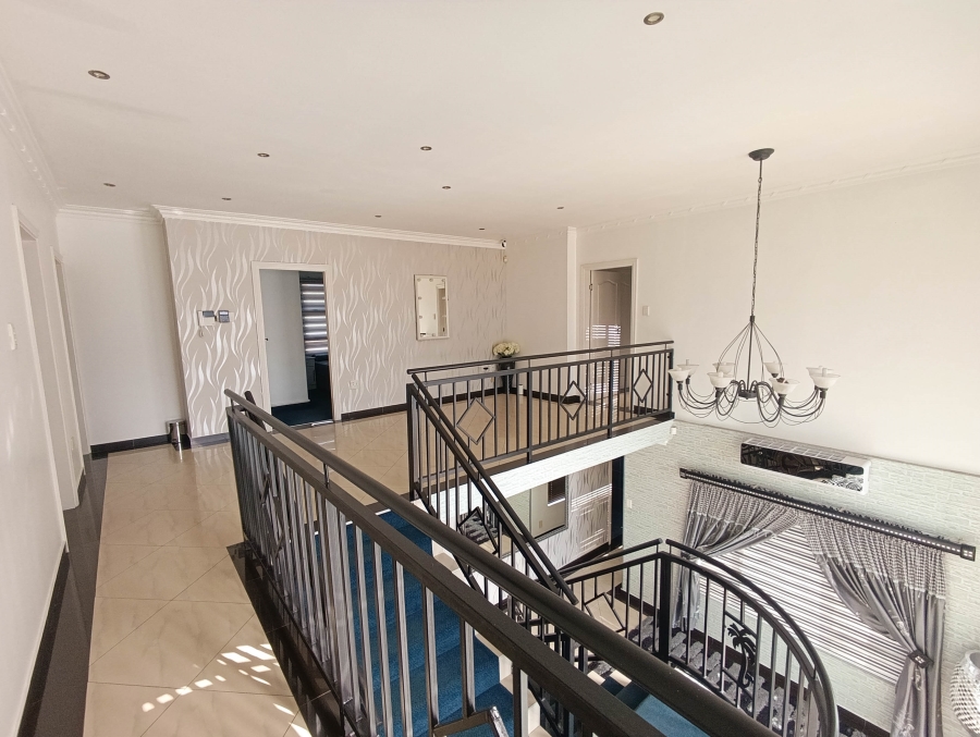 5 Bedroom Property for Sale in Somerset Park KwaZulu-Natal