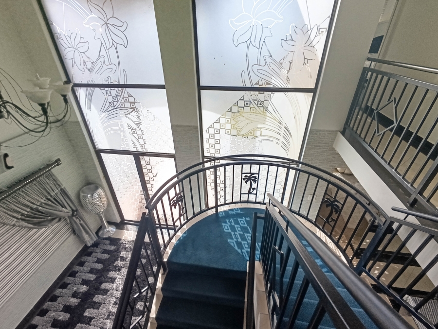 5 Bedroom Property for Sale in Somerset Park KwaZulu-Natal