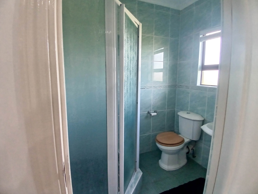 5 Bedroom Property for Sale in Somerset Park KwaZulu-Natal