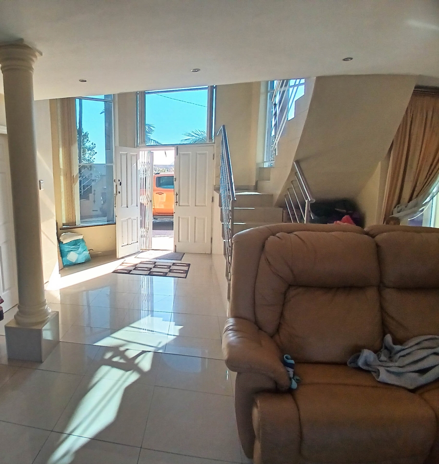 4 Bedroom Property for Sale in Red Hill KwaZulu-Natal