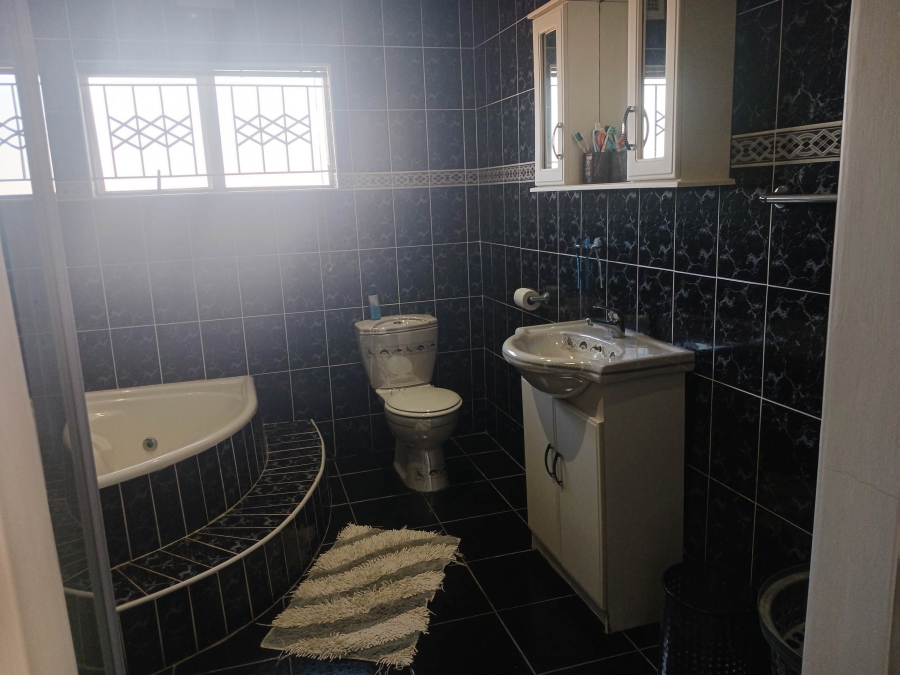 4 Bedroom Property for Sale in Red Hill KwaZulu-Natal
