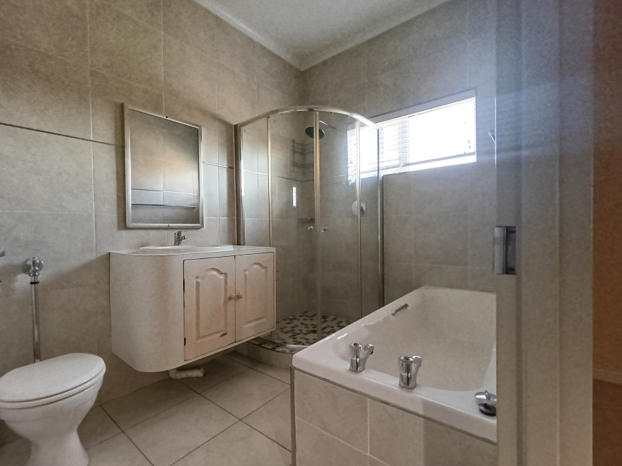 5 Bedroom Property for Sale in Prestondale KwaZulu-Natal