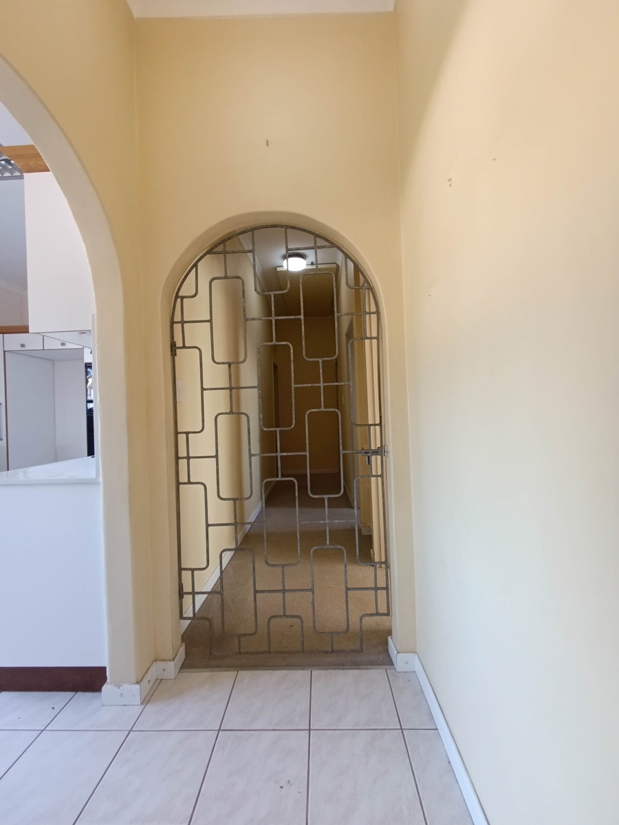 5 Bedroom Property for Sale in Prestondale KwaZulu-Natal