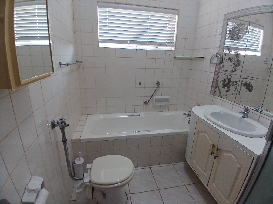 5 Bedroom Property for Sale in Prestondale KwaZulu-Natal