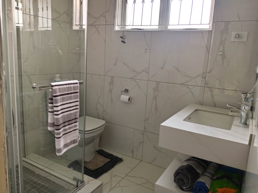 4 Bedroom Property for Sale in Kenville KwaZulu-Natal