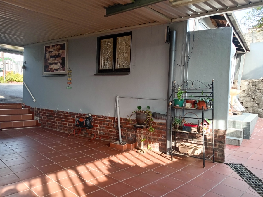 4 Bedroom Property for Sale in Kenville KwaZulu-Natal