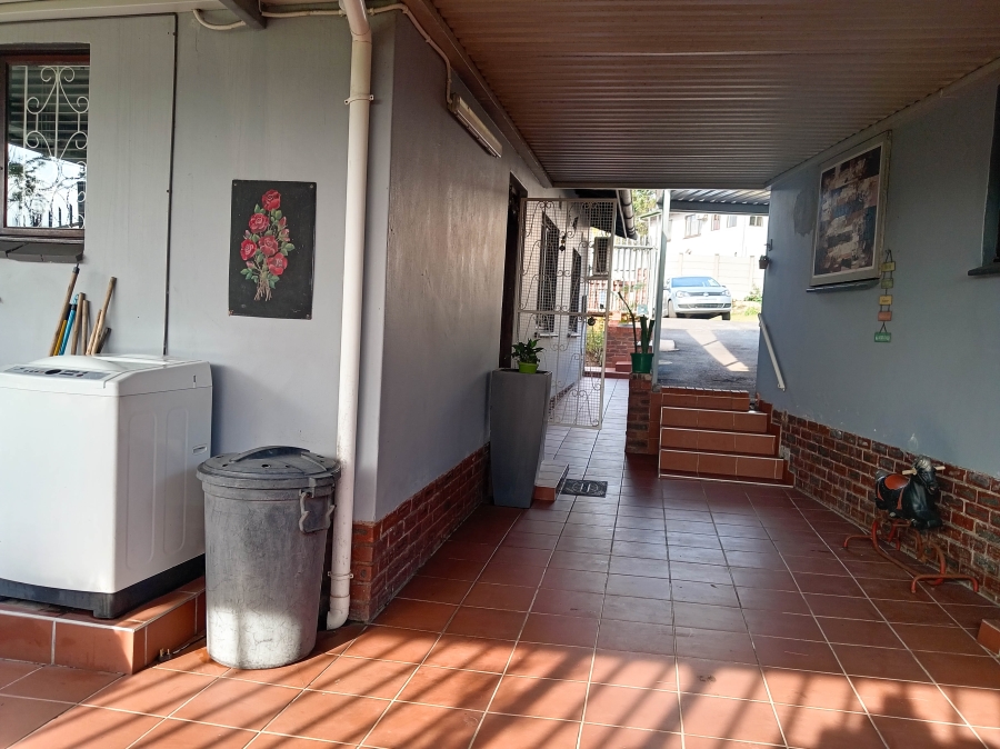 4 Bedroom Property for Sale in Kenville KwaZulu-Natal