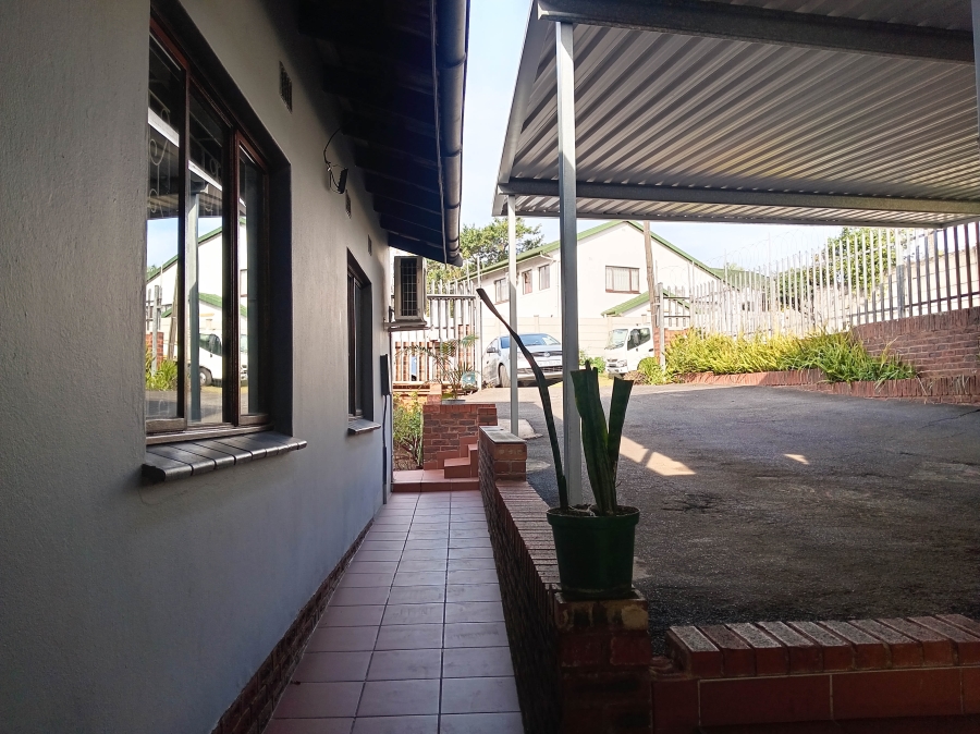 4 Bedroom Property for Sale in Kenville KwaZulu-Natal
