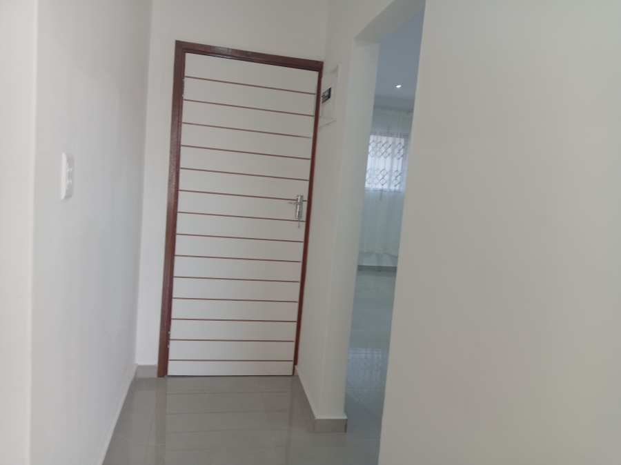 2 Bedroom Property for Sale in Lotus Park KwaZulu-Natal