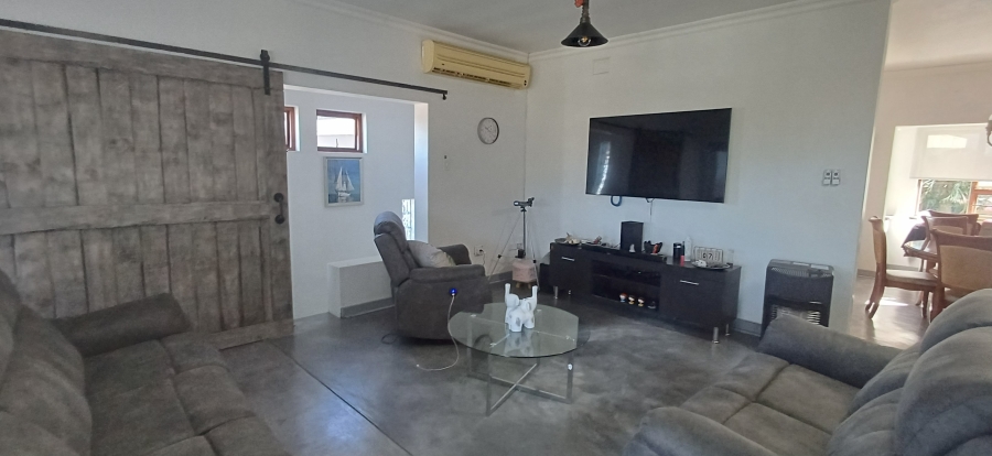5 Bedroom Property for Sale in Blythedale KwaZulu-Natal