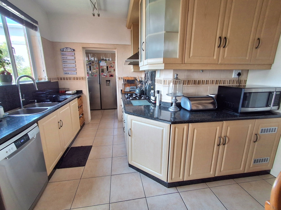 3 Bedroom Property for Sale in Glenwood KwaZulu-Natal