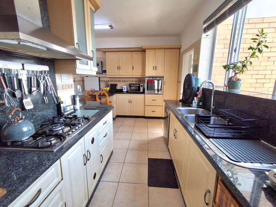 3 Bedroom Property for Sale in Glenwood KwaZulu-Natal