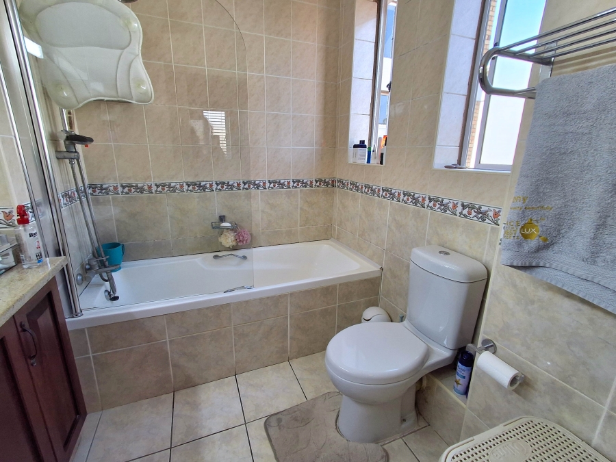 3 Bedroom Property for Sale in Glenwood KwaZulu-Natal