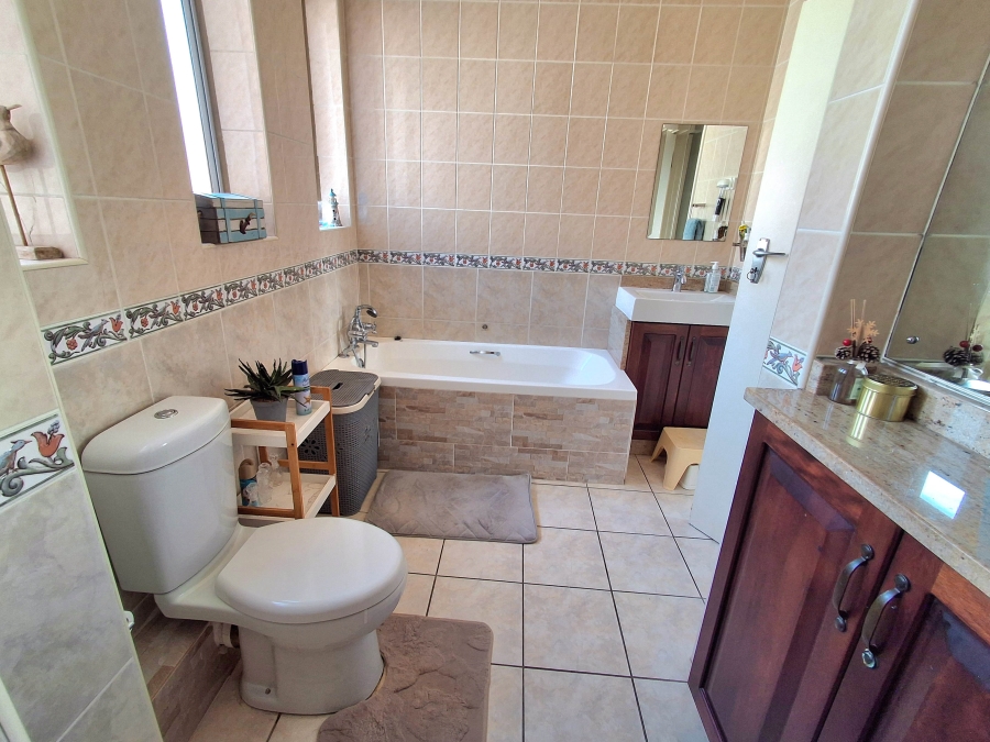 3 Bedroom Property for Sale in Glenwood KwaZulu-Natal