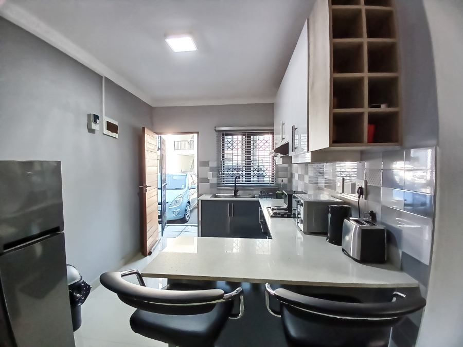 To Let 2 Bedroom Property for Rent in Morningside KwaZulu-Natal