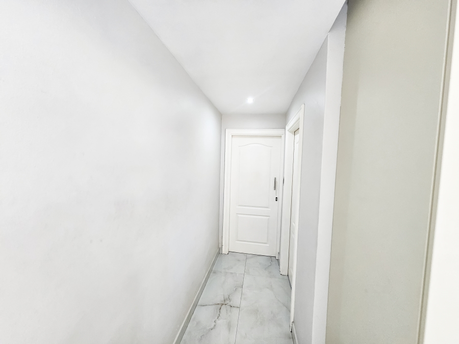 To Let 2 Bedroom Property for Rent in Umhlanga Ridge KwaZulu-Natal