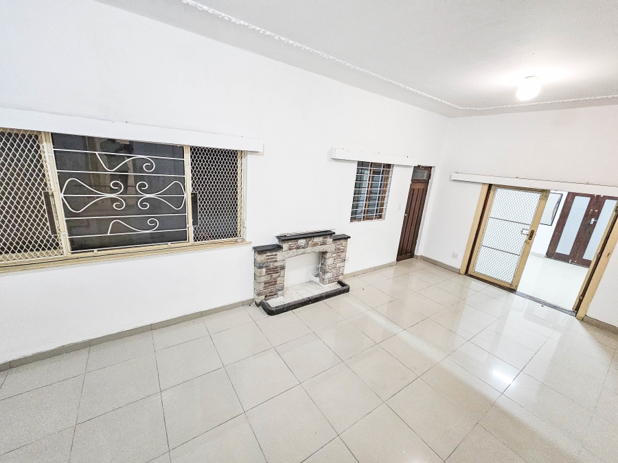 To Let 4 Bedroom Property for Rent in Glenwood KwaZulu-Natal