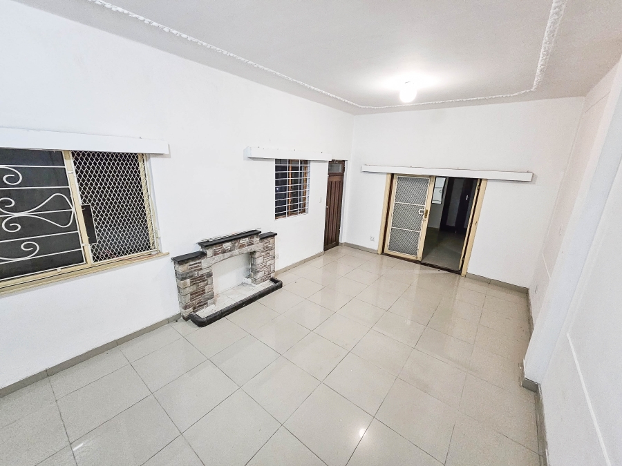 To Let 4 Bedroom Property for Rent in Glenwood KwaZulu-Natal