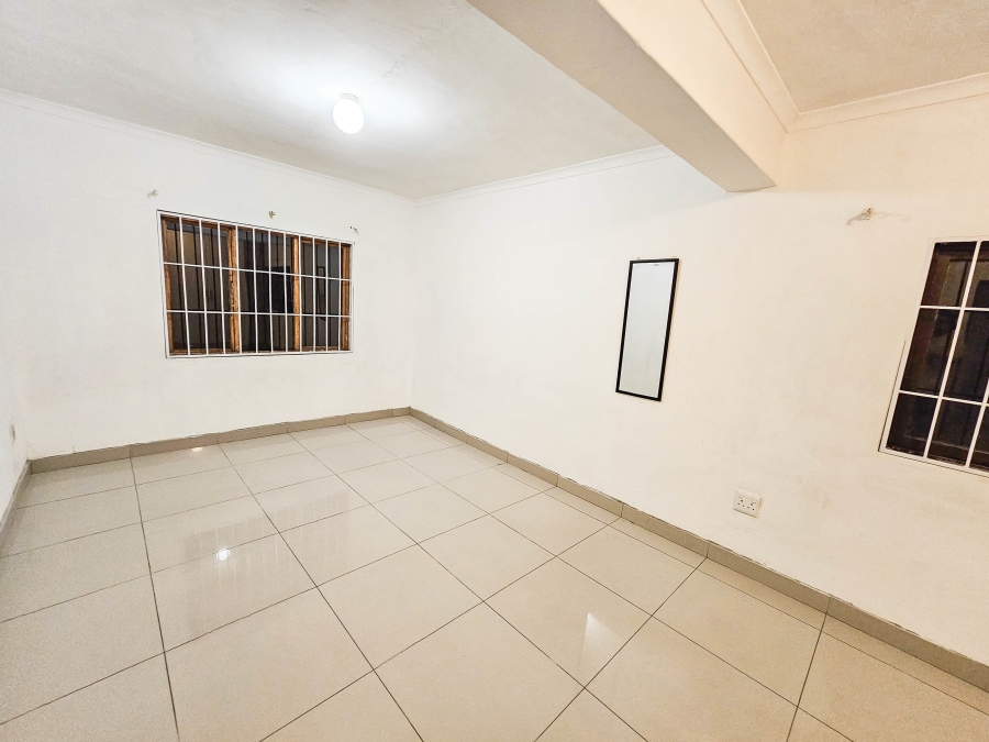 To Let 4 Bedroom Property for Rent in Glenwood KwaZulu-Natal