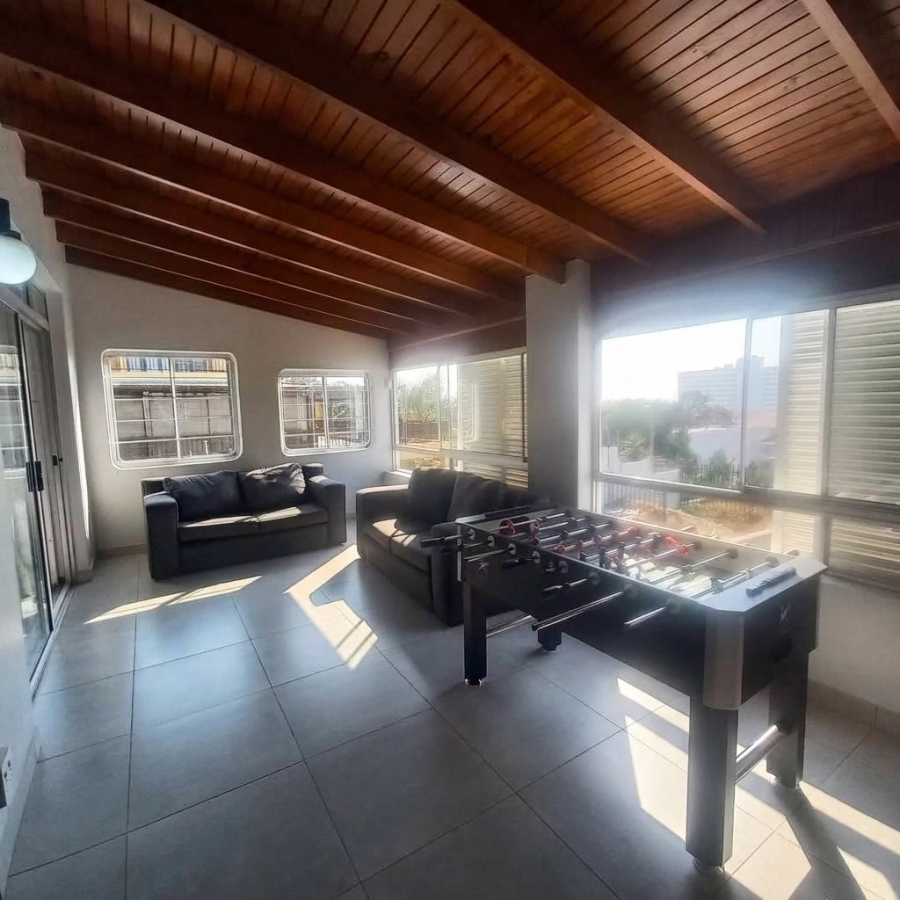 To Let 4 Bedroom Property for Rent in Umhlanga KwaZulu-Natal