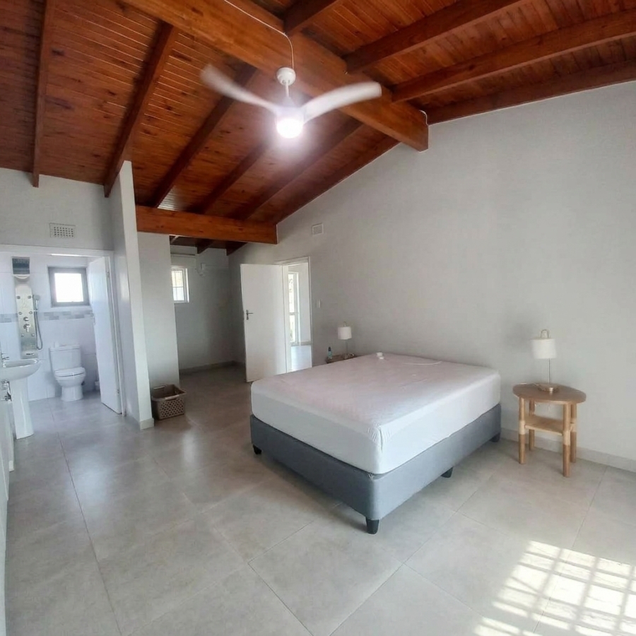 To Let 4 Bedroom Property for Rent in Umhlanga KwaZulu-Natal