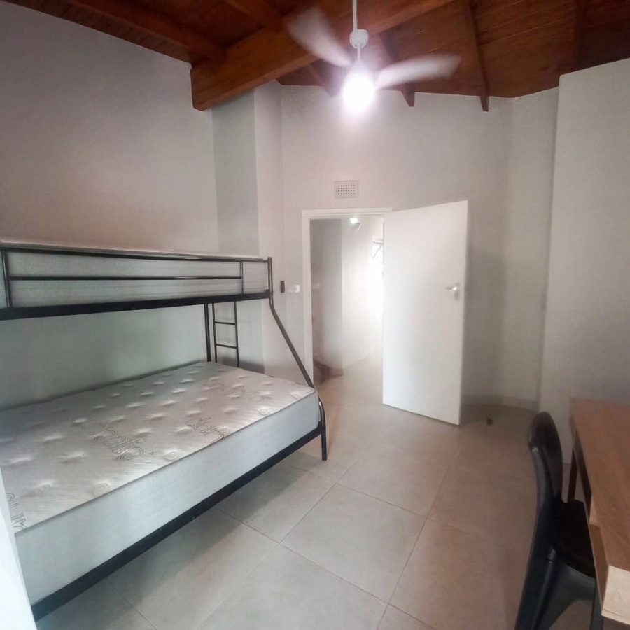 To Let 4 Bedroom Property for Rent in Umhlanga KwaZulu-Natal