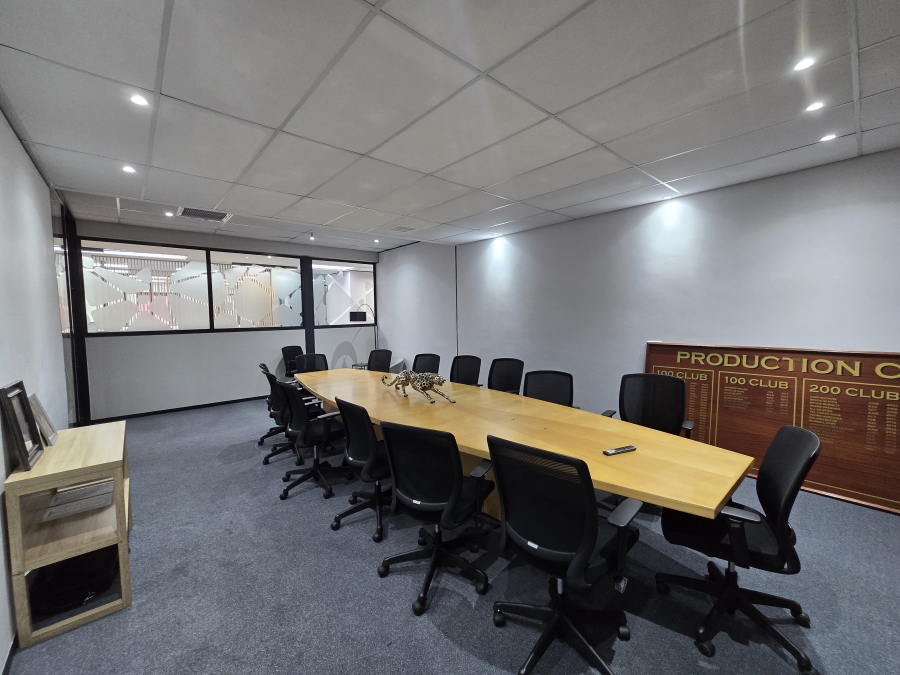 To Let Commercial Property for Rent in Hillcrest Central KwaZulu-Natal