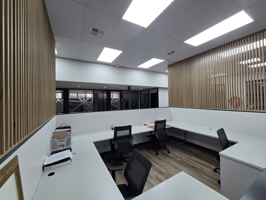 To Let Commercial Property for Rent in Hillcrest Central KwaZulu-Natal