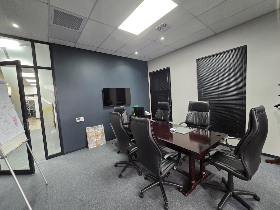 To Let Commercial Property for Rent in Hillcrest Central KwaZulu-Natal