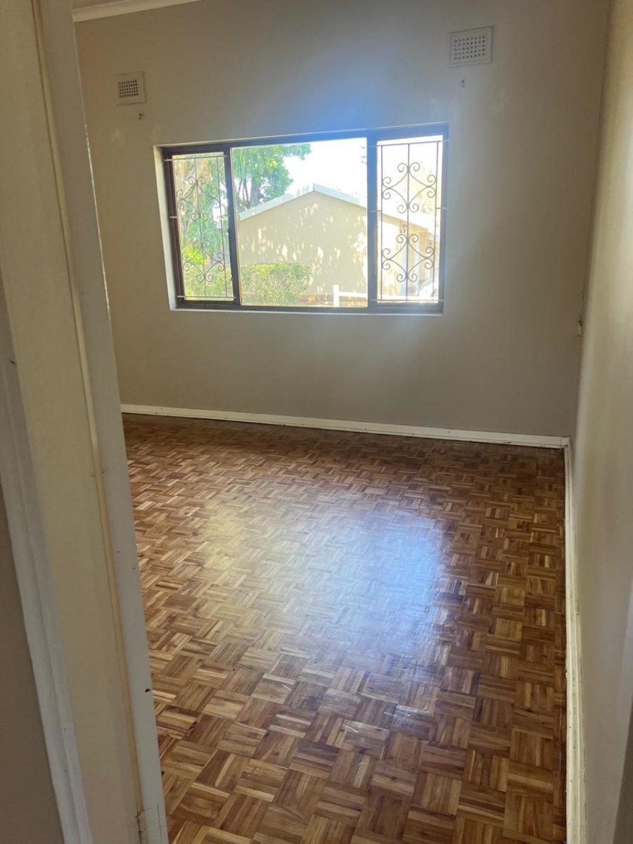 To Let 2 Bedroom Property for Rent in Waterfall KwaZulu-Natal