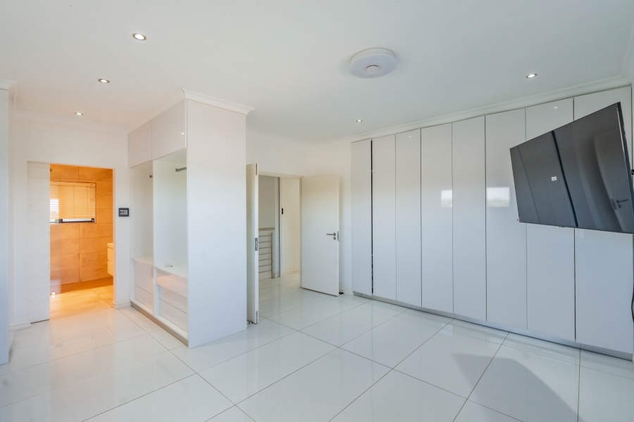 4 Bedroom Property for Sale in Hillcrest Central KwaZulu-Natal