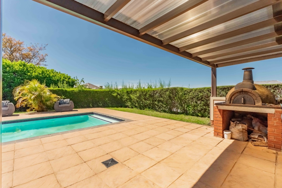 4 Bedroom Property for Sale in Hillcrest Central KwaZulu-Natal