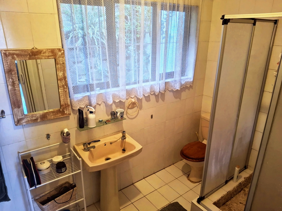 3 Bedroom Property for Sale in Uvongo KwaZulu-Natal