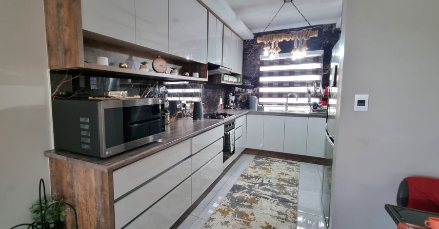 2 Bedroom Property for Sale in Glenwood KwaZulu-Natal