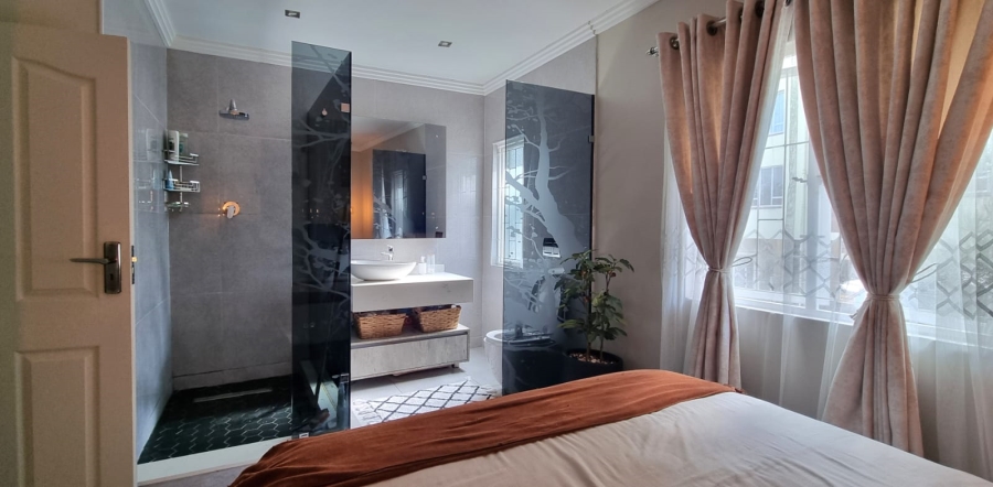 2 Bedroom Property for Sale in Glenwood KwaZulu-Natal