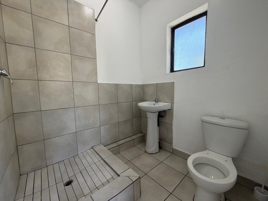 To Let 1 Bedroom Property for Rent in Montclair KwaZulu-Natal