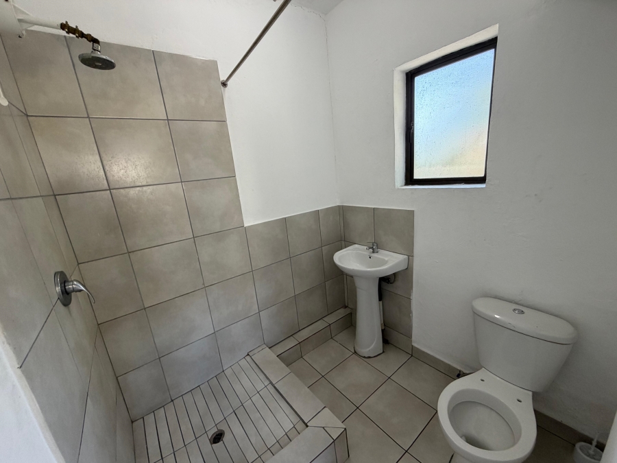 To Let 1 Bedroom Property for Rent in Montclair KwaZulu-Natal