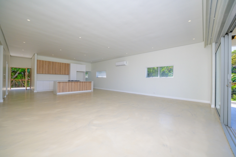To Let 3 Bedroom Property for Rent in Shakas Rock KwaZulu-Natal