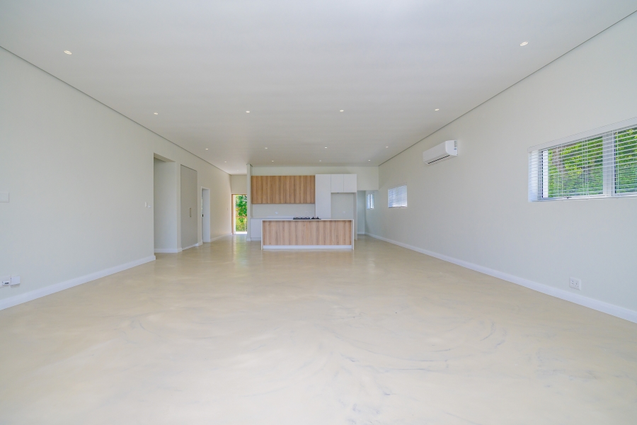 To Let 3 Bedroom Property for Rent in Shakas Rock KwaZulu-Natal