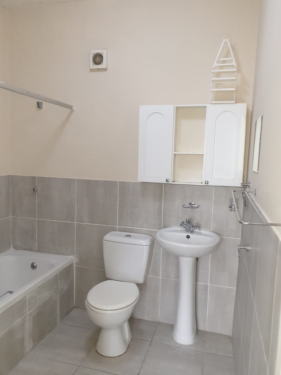 To Let 1 Bedroom Property for Rent in Chase Valley KwaZulu-Natal
