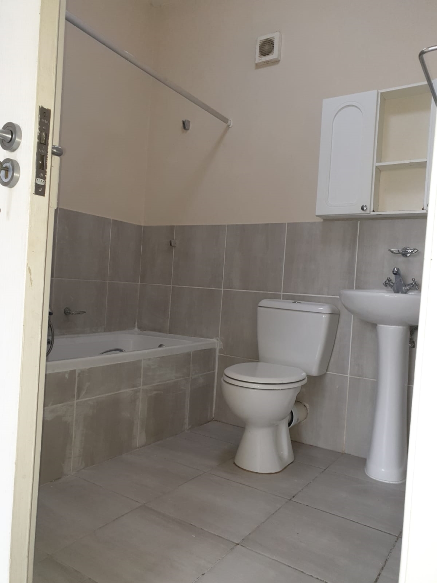 To Let 1 Bedroom Property for Rent in Chase Valley KwaZulu-Natal