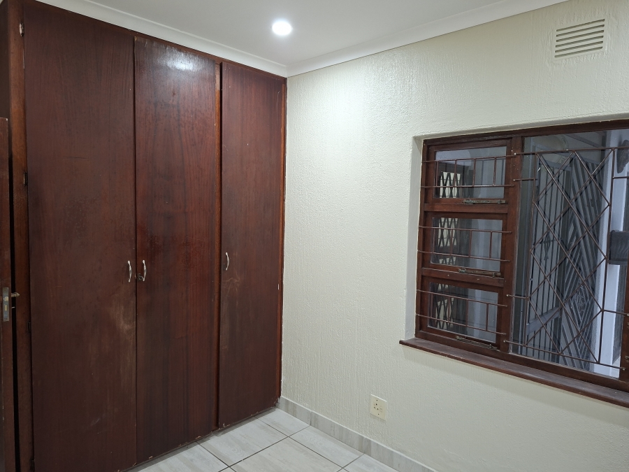 To Let 3 Bedroom Property for Rent in Shelly Beach KwaZulu-Natal