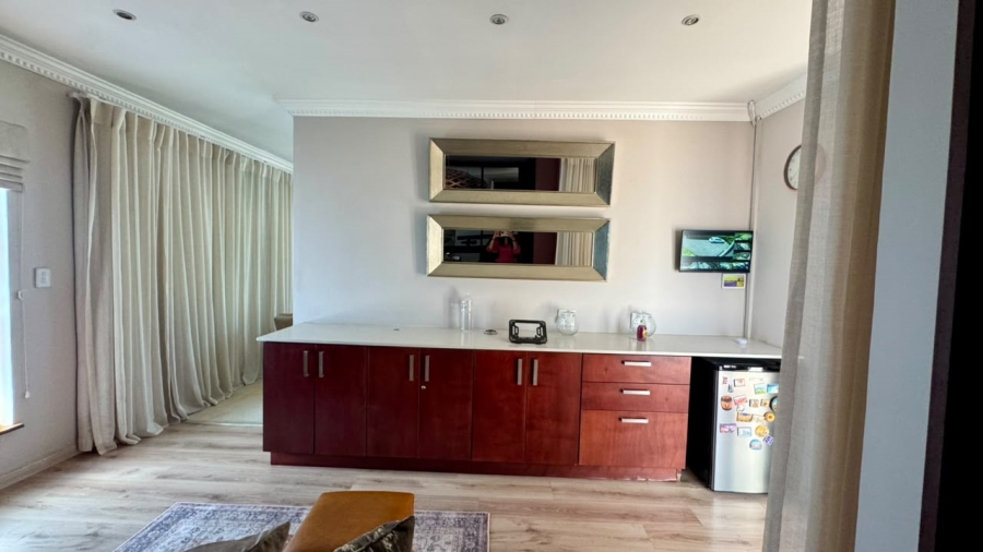 6 Bedroom Property for Sale in Ferncliffe KwaZulu-Natal