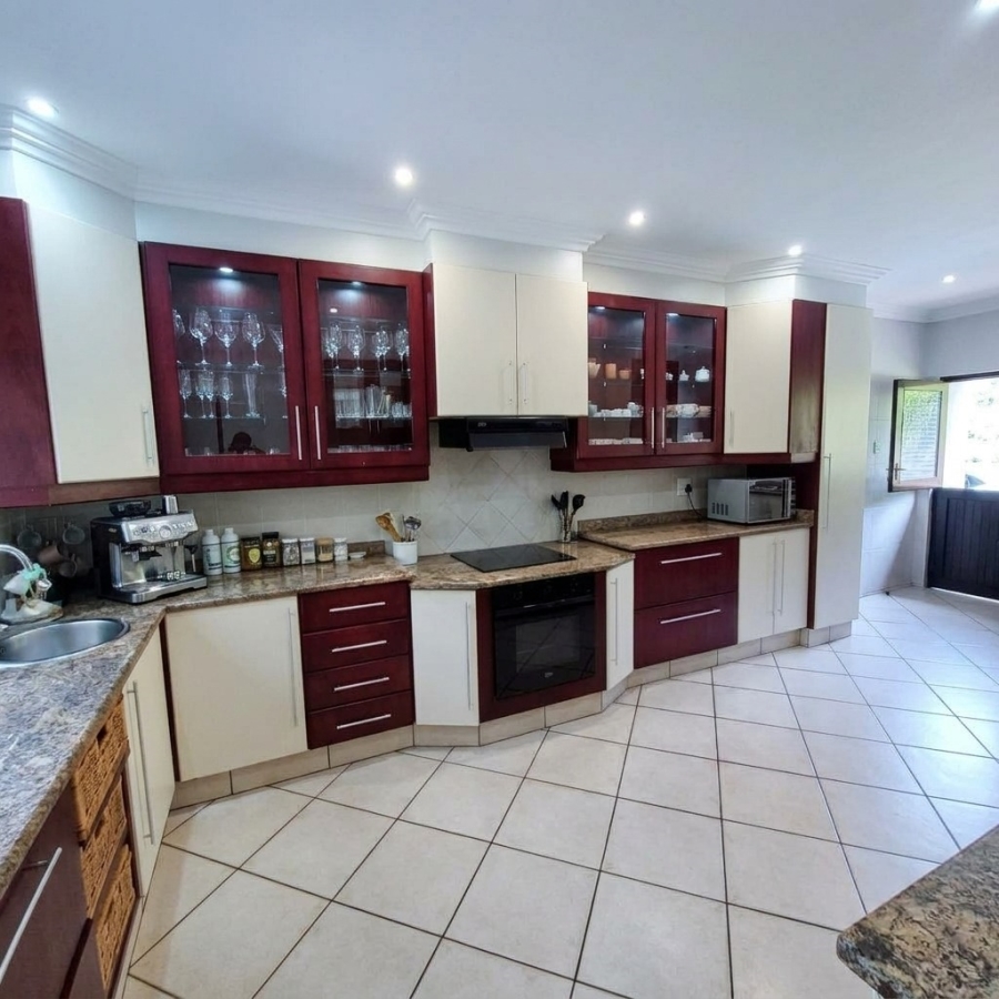 To Let 3 Bedroom Property for Rent in La Lucia KwaZulu-Natal