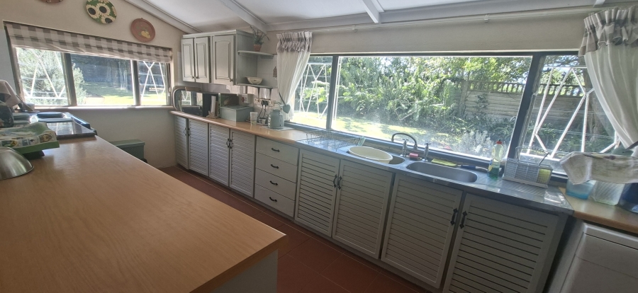 To Let 4 Bedroom Property for Rent in Waterfall KwaZulu-Natal