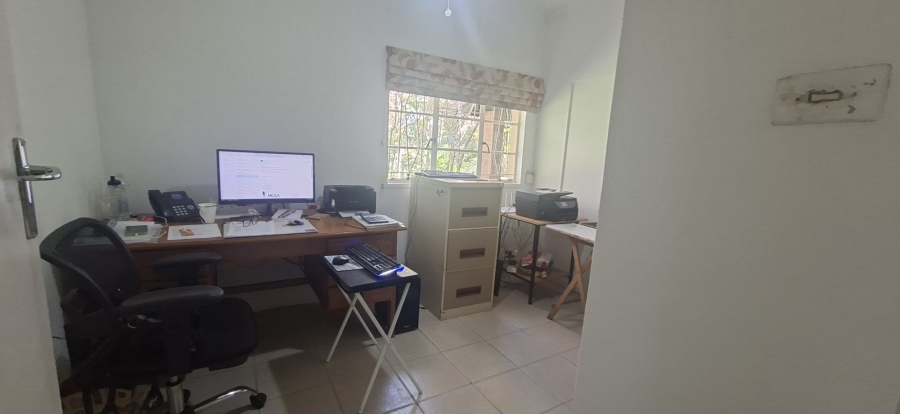 To Let 4 Bedroom Property for Rent in Waterfall KwaZulu-Natal