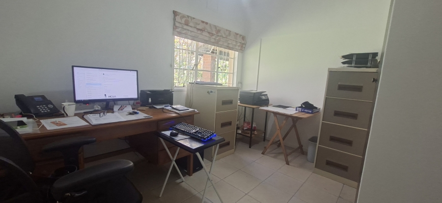 To Let 4 Bedroom Property for Rent in Waterfall KwaZulu-Natal