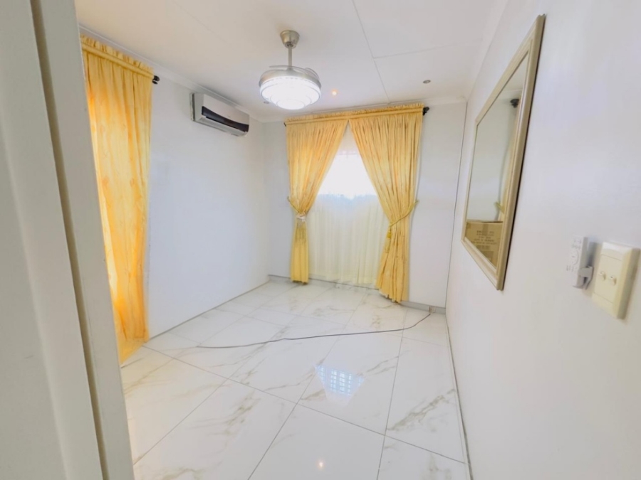 3 Bedroom Property for Sale in Brackenham KwaZulu-Natal